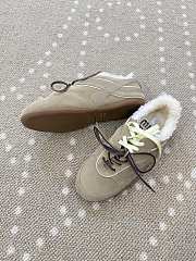 Fortok Miu Miu Gymnasium Sneakers Beige suede and shearling - 4