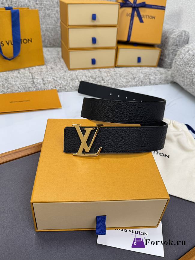 Fortok Louis Vuitton LV Belt With Gold LV Hardware - 1