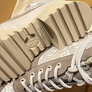 Fortok Louis Vuitton Laureate Platform Desert Boots Suede Beige - 5