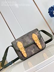 Fortok Louis Vuitton Satchel Wearable Wallet 15 x 6 x 19cm - 1
