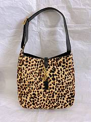 Fortok Saint Laurent Le 5 à 7 leather hobo bag Leopard Print 23×22×8.5cm - 1