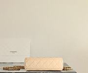 Fortok Chanel Kelly Bag Patent Leather Beige 13x19x7cm - 5