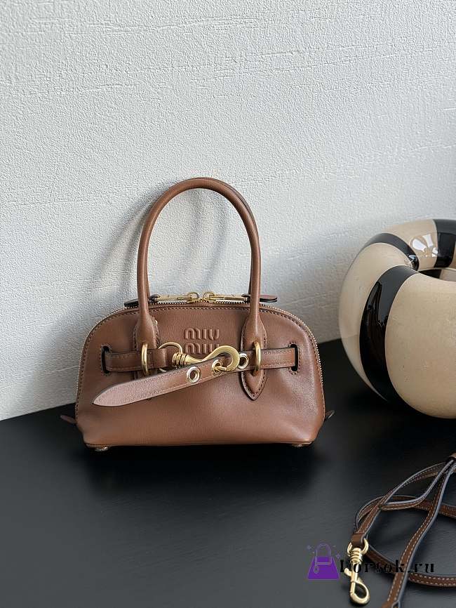 Fortok Miu Miu Aventure nappa leather Brown 21×8×13cm - 1