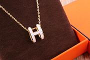Fortok Hermes Necklace H pendant multicolor - 2