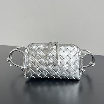 Fortok Bottega Veneta Concert Pouch Light Silver 18.5*11.5*8.5cm