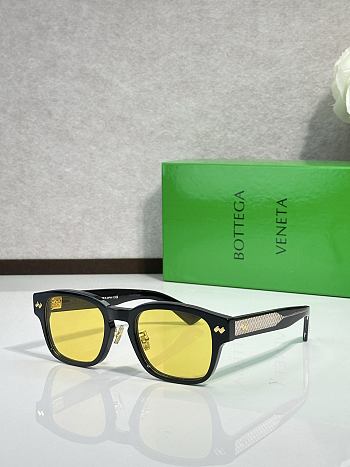 Fortok Bottega Veneta Sunglasses Multicolor BV1404OA