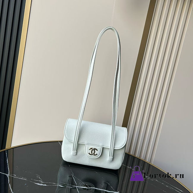 Fortok Chanel Preppy Coco Bowling Mini Bag White 11.5×17x5cm - 1