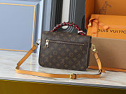 Fortok Louis Vuitton Pochette Metis Braided Top Handle 25.0 x 19.0 x 7.0 cm - 4