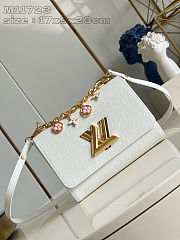 Fortok Louis Vuitton Twist MM Handbag Epi Leather White 23x17x9.5cm - 1