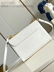 Fortok Louis Vuitton Twist MM Handbag Epi Leather White 23x17x9.5cm - 5