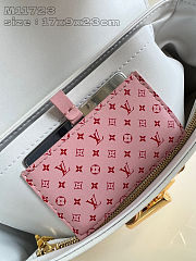 Fortok Louis Vuitton Twist MM Handbag Epi Leather White 23x17x9.5cm - 2