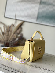 Fortok Louis Vuitton Twist MM Handbag Epi Leather Yellow 23x17x9.5cm - 5