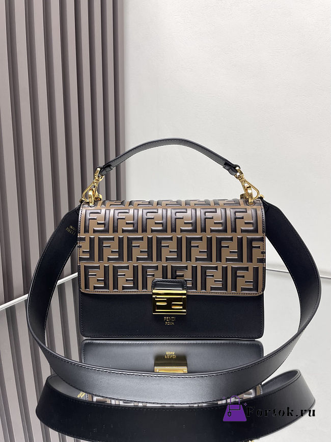 Fortok Fendi Kan U Shoulder bag 25x17x10cm - 1