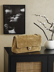 Fortok Chanel Spring/Summer 2026 Collection Chanel Maxi Flap Bag suede calfskin 18x33x8cm  - 2