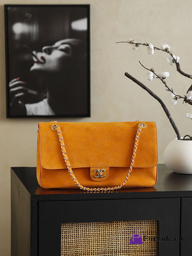 Fortok Chanel Spring/Summer 2026 Collection Chanel Maxi Flap Bag Orange Suede calfskin 18×33×8cm - 1