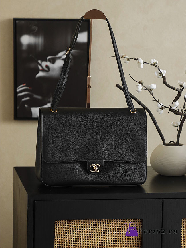 Fortok Chanel Spring/Summer 2026 Collection Chanel Maxi Flap Bag Black calfskin 33×23×11cm - 1