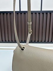 Fortok Chanel 2026 Collection Chanel Flap Bag Taupe 29x10x18cm - 5