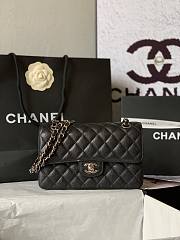 Fortok Chanel Flap Bag Black Quilted Caviar Leather Gold Hardware 23cm - 1