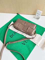 Fortok Bottega Veneta Small Brick Cassette Taupe Brown 18*9*3.5cm  - 3