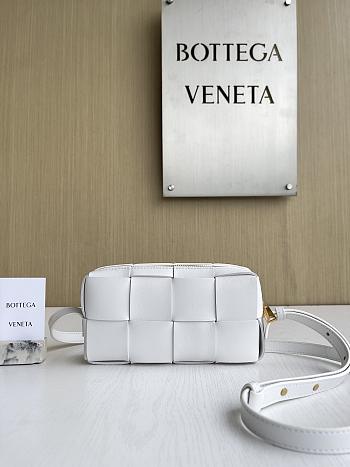 Fortok Bottega Veneta Small Brick Cassette White 18*9*3.5cm