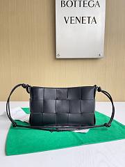 Fortok Bottega Veneta Cassette Intreccio Leather Black 23*6.5*16cm - 1