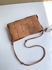 Fortok Bottega Veneta Cassette Intreccio Leather Brown 23*6.5*16cm - 6