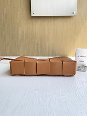Fortok Bottega Veneta Cassette Intreccio Leather Brown 23*6.5*16cm - 2