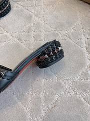 Fortok Christian Louboutin Pyrasand Studded Leather Mules Black - 3