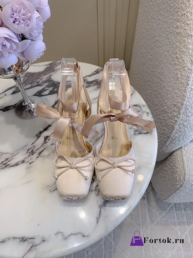 Fortok Christian Louboutin Cassia Lace Up Crepe satin Champagne Beige 6cm - 1