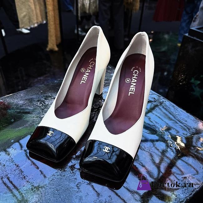 Fortok Chanel 2026ss Heels Square-toed White White-Black  - 1