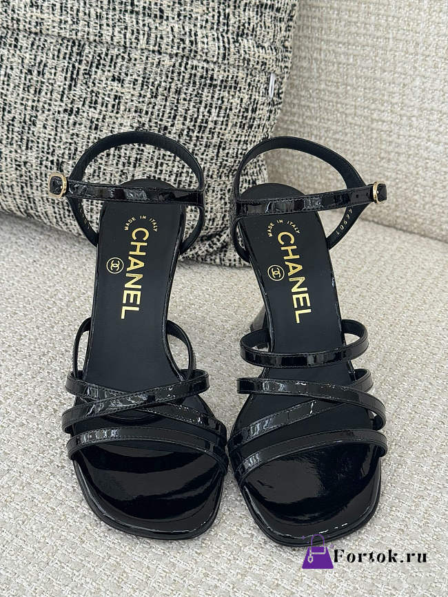 Fortok Chanel Sandals Patent Leather Black 95mm - 1