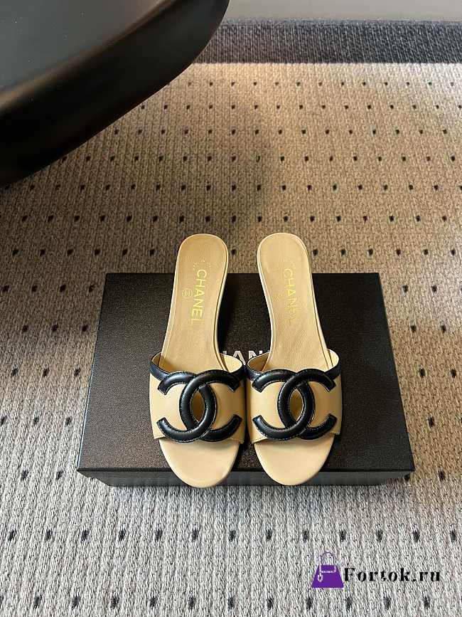 Fortok Chanel CC logo slides Beige 4.5cm - 1
