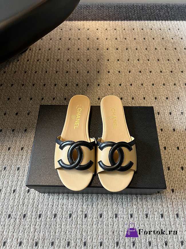 Fortok Chanel CC logo slides Flat Beige - 1