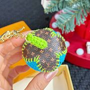 Fortok Louis Vuitton Berrylicious Crochet Bag Charm Blue - 4