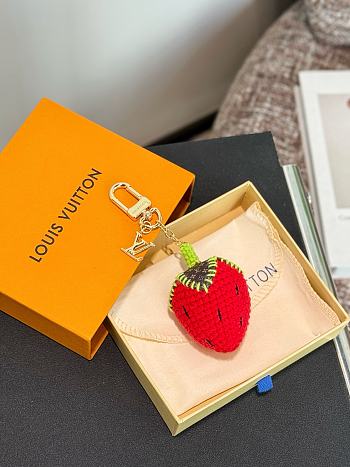 Fortok Louis Vuitton Berrylicious Crochet Bag Charm Red
