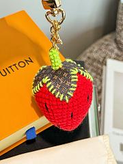 Fortok Louis Vuitton Berrylicious Crochet Bag Charm Red - 6