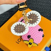 Fortok Louis Vuitton Bee LV Crochet Bag Charm Pink - 6