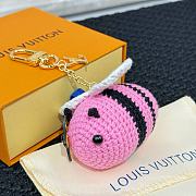Fortok Louis Vuitton Bee LV Crochet Bag Charm Pink - 5
