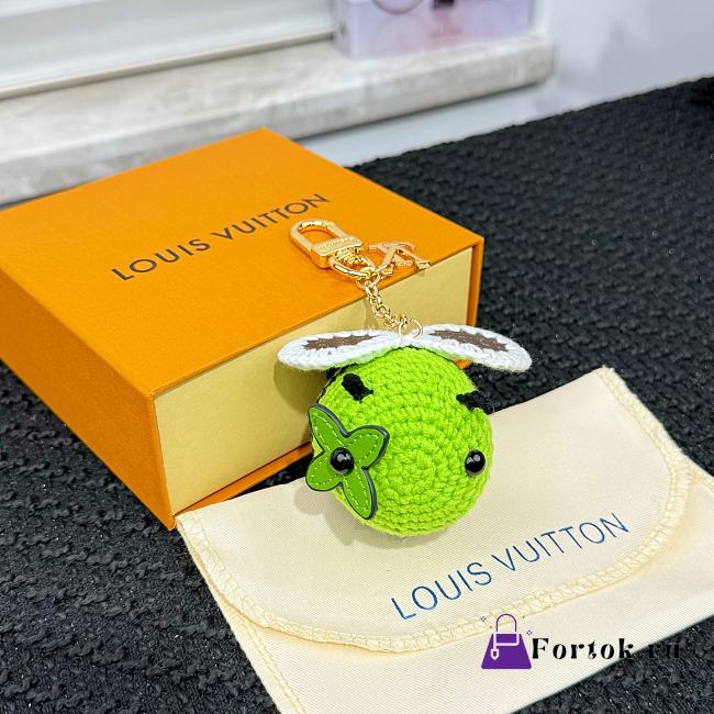 Fortok Louis Vuitton Bee LV Crochet Bag Charm Green - 1
