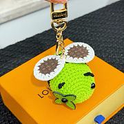 Fortok Louis Vuitton Bee LV Crochet Bag Charm Green - 4