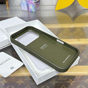 Fortok RIMOWA iPhone 17 Pro case Dark Olive Green Aluminum - 2