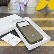 Fortok RIMOWA iPhone 17 Pro case Dark Olive Green Aluminum - 5