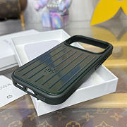 Fortok RIMOWA iPhone 17 Pro case Deep Forest Green Aluminum - 5
