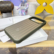 Fortok RIMOWA iPhone 17 Pro Max case Dark Olive Green Aluminum - 2