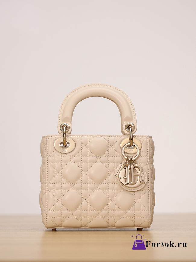 Fortok Dior Mini Lady Dior Light Ivory Cannage Lambskin 17x15x7cm - 1