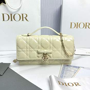 Fortok Dior My Dior Mini Bag Latte Patent Cannage Lambskin 21 x 11.5 x 4.5cm