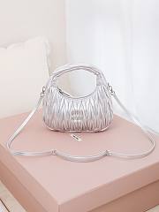 Fortok Miu Miu Wander matelassé nappa leather hobo bag Silver 20*17*6cm - 1