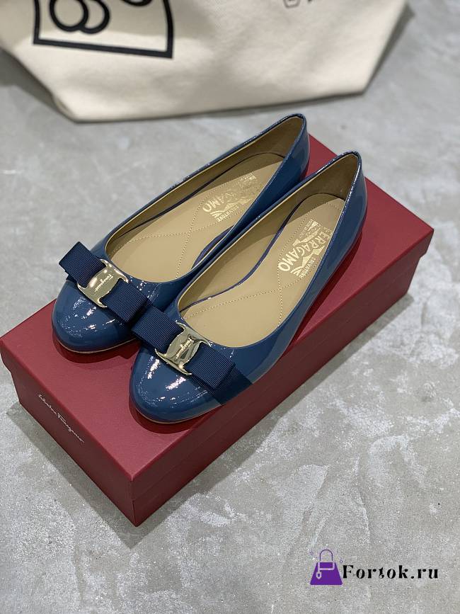 Fortok Salvatore Ferragamo Varina ballet flats Patent Leather Blue - 1