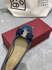 Fortok Salvatore Ferragamo Varina ballet flats Patent Leather Blue - 2