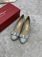 Fortok Salvatore Ferragamo Varina Ballet FLats 3.5cm Patent Leather Light Sage Green - 5